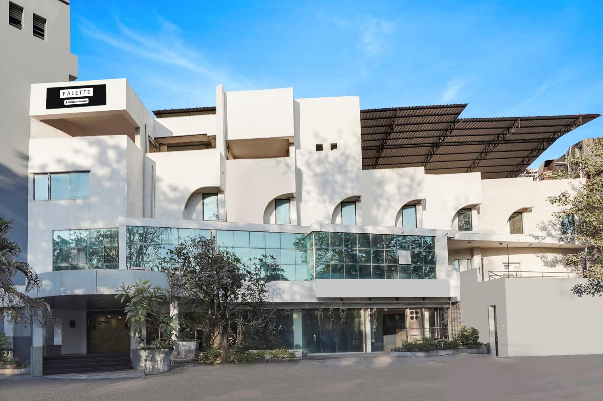 Palette Country Club Surat Hotell Exteriör bild